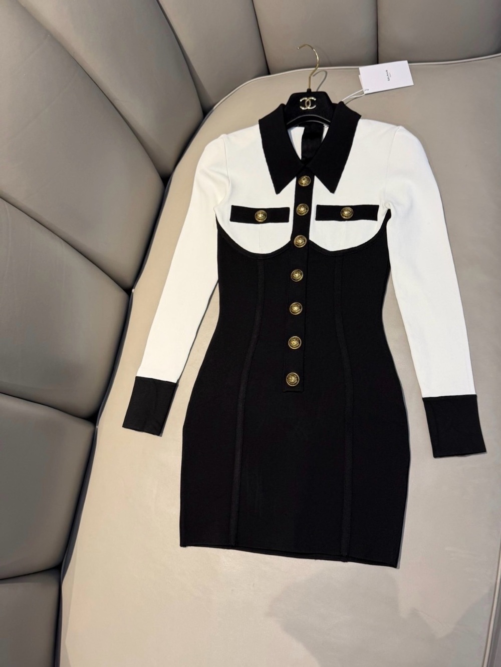 🚩steal Balmain Black and White Long-Sleeve Button Front Dress